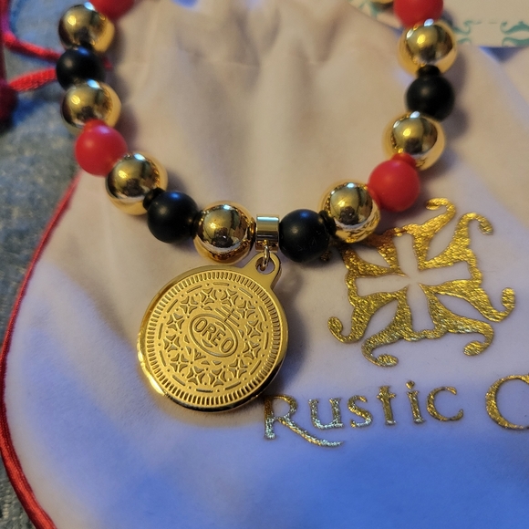 Rustic cuff bracelet - Picture 2 of 3